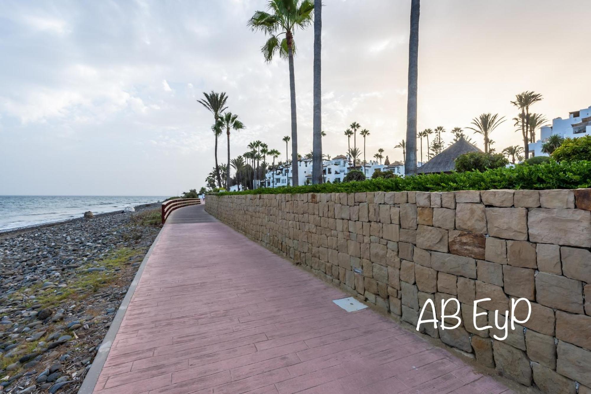 Alcazaba Beach Apartment إِستيبونا المظهر الخارجي الصورة